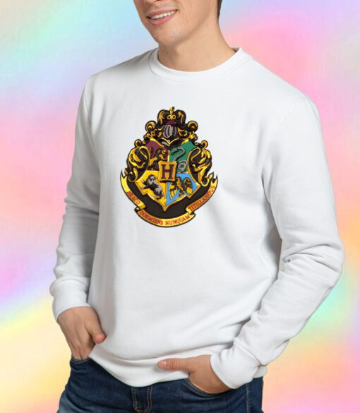 Hogwarts Crest Magnet Sweatshirt