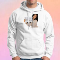 Kylie Jenner pose pour Justin Bieber Hoodie