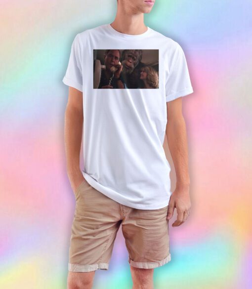 Bigfoot hunting T Shirt